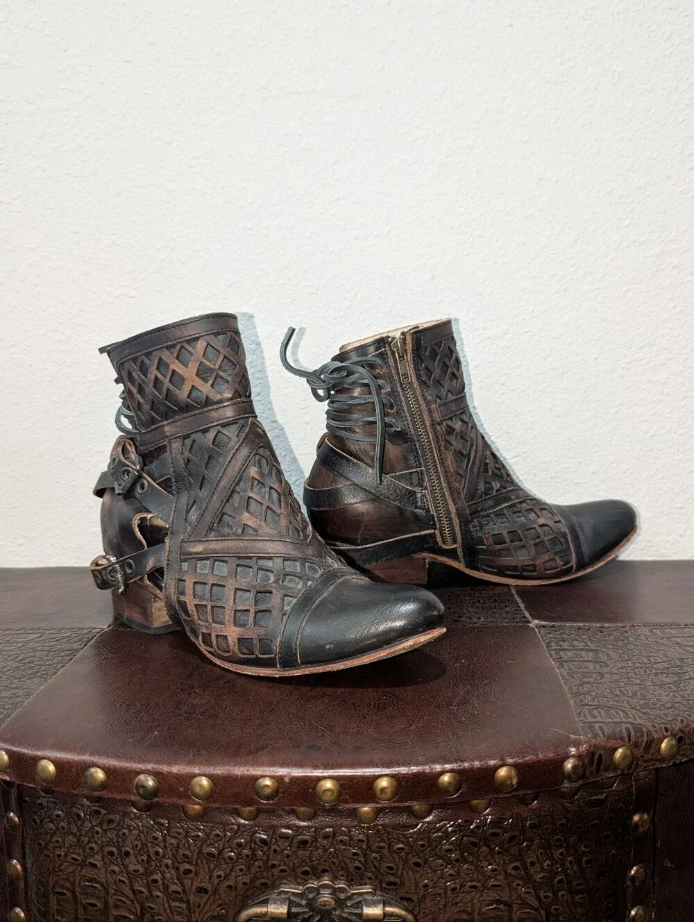 Freebird Skylar Laser Cut Booties Black Distressed Size 9